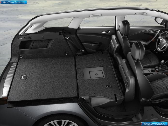 2011 Opel Astra Sports Tourer - фотография 64 из 95