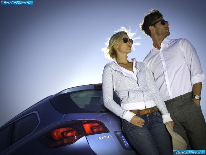 2011 Opel Astra Sports Tourer - фотография 68 из 95
