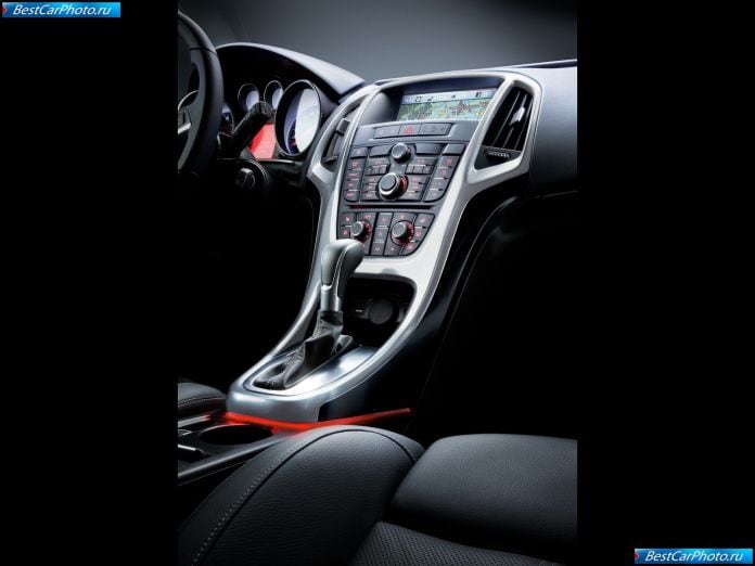 2011 Opel Astra Sports Tourer - фотография 71 из 95