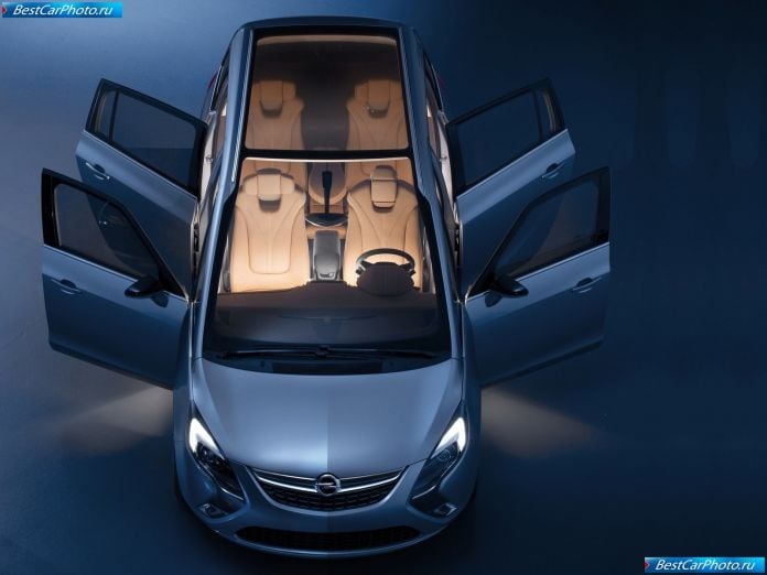 2011 Opel Zafira Tourer Concept - фотография 6 из 18