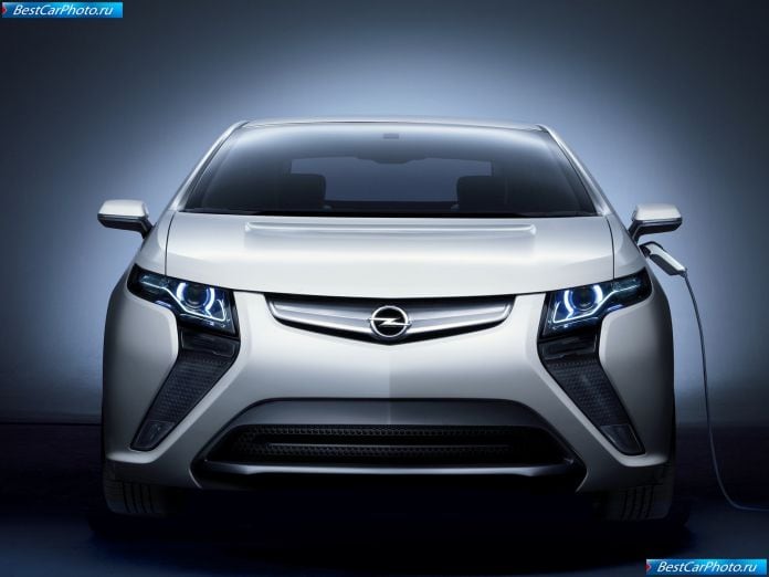 2012 Opel Ampera - фотография 17 из 33