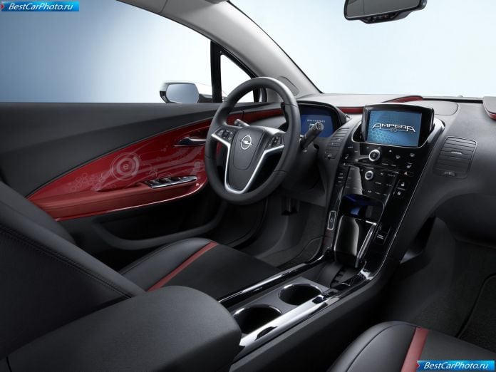 2012 Opel Ampera - фотография 19 из 33