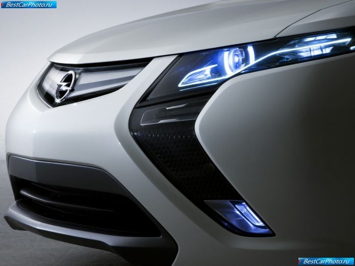 2012 Opel Ampera - фотография 22 из 33
