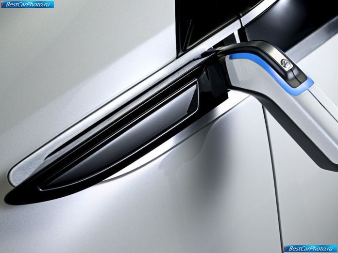 2012 Opel Ampera - фотография 24 из 33