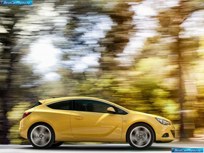 2012 Opel Astra Gtc - фотография 11 из 20