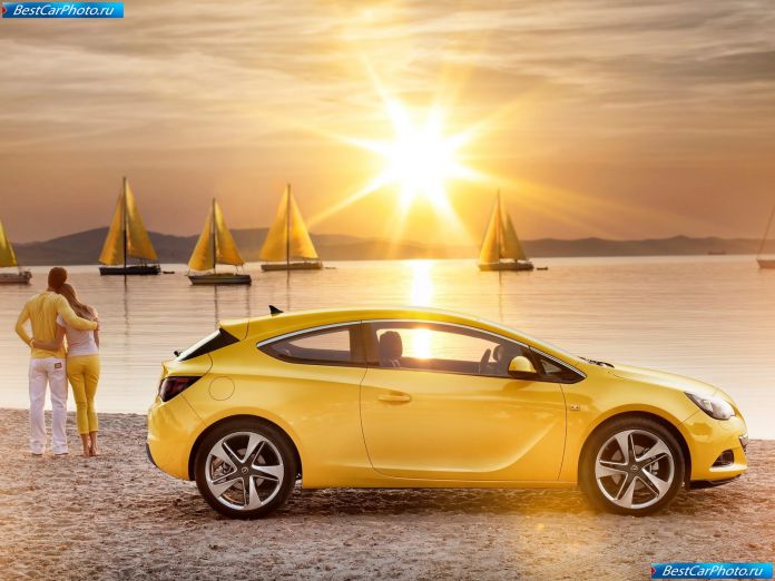 2012 Opel Astra Gtc - фотография 12 из 20