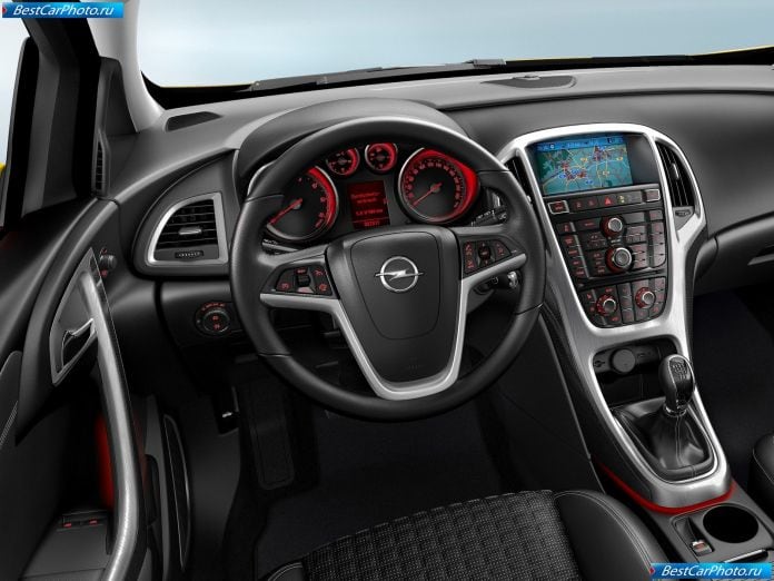 2012 Opel Astra Gtc - фотография 18 из 20