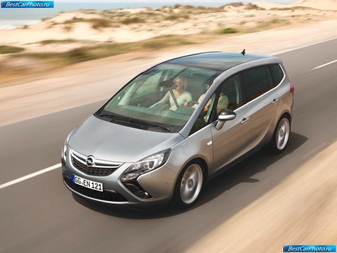 2012 Opel Zafira Tourer - фотография 3 из 14