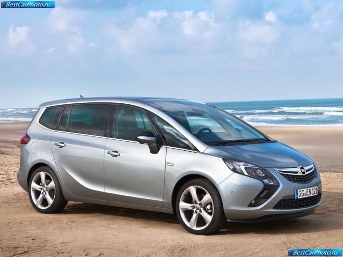 2012 Opel Zafira Tourer - фотография 5 из 14