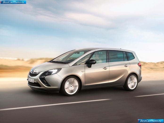 2012 Opel Zafira Tourer - фотография 6 из 14