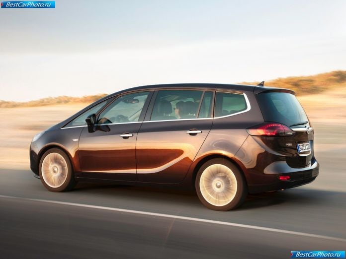 2012 Opel Zafira Tourer - фотография 11 из 14