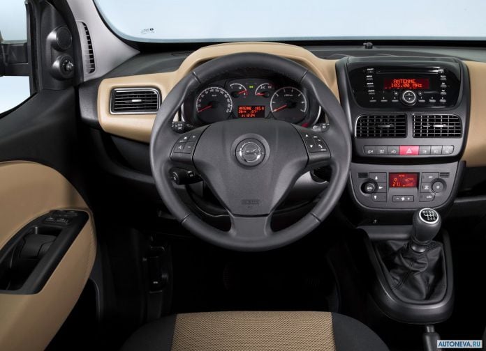 2012 Opel Combo - фотография 29 из 46