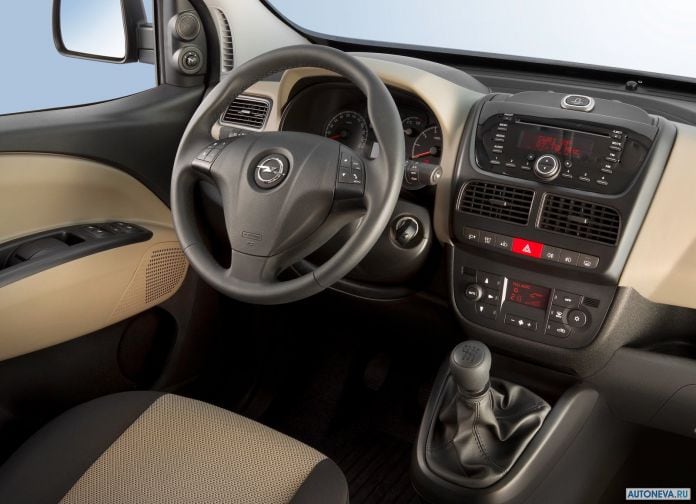 2012 Opel Combo - фотография 30 из 46