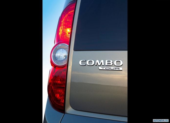 2012 Opel Combo - фотография 38 из 46