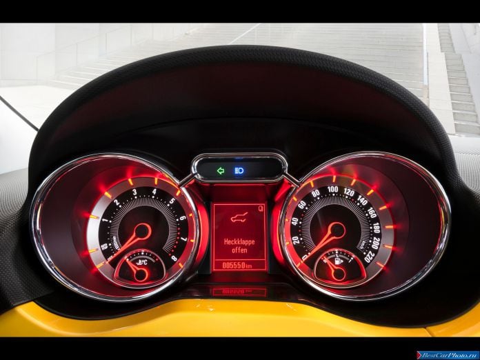 2013 Opel Adam - фотография 25 из 30