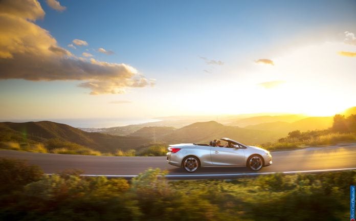 2013 Opel Cascada - фотография 19 из 79