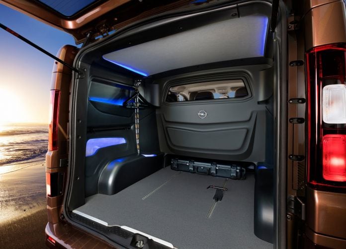 2015 Opel Vivaro Surf Concept - фотография 10 из 10