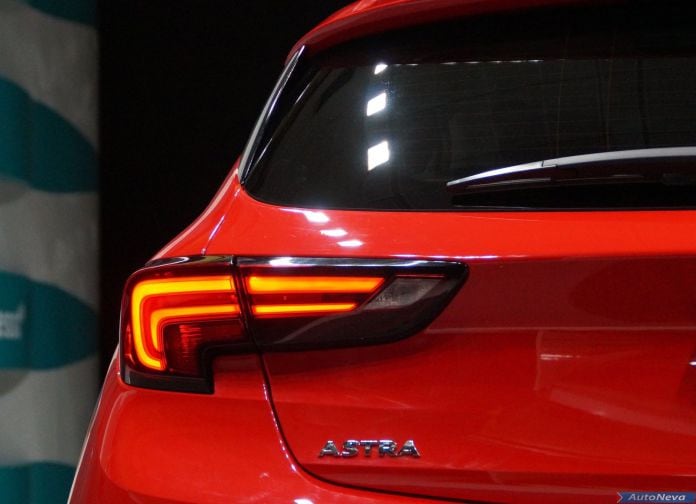 2016 Opel Astra - фотография 70 из 93