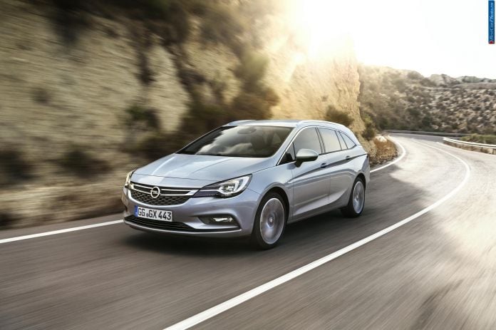 2016 Opel Astra Sports Tourer - фотография 4 из 123