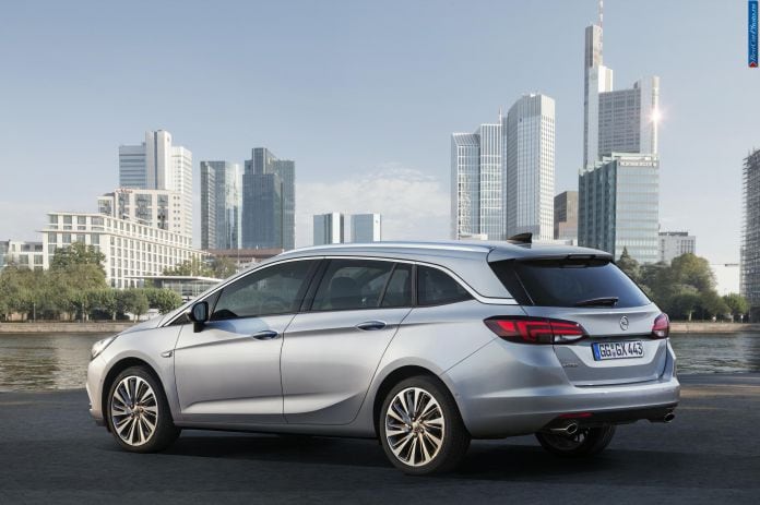 2016 Opel Astra Sports Tourer - фотография 9 из 123