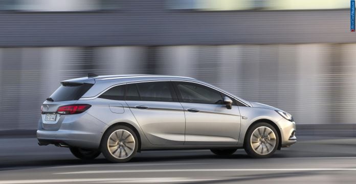 2016 Opel Astra Sports Tourer - фотография 10 из 123