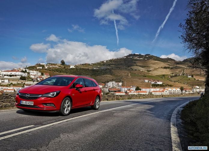 2016 Opel Astra Sports Tourer - фотография 20 из 123