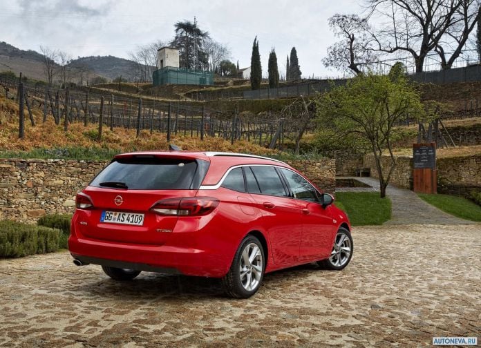 2016 Opel Astra Sports Tourer - фотография 58 из 123 2016 Opel Astra Sports Tourer - фотография 58 из 123