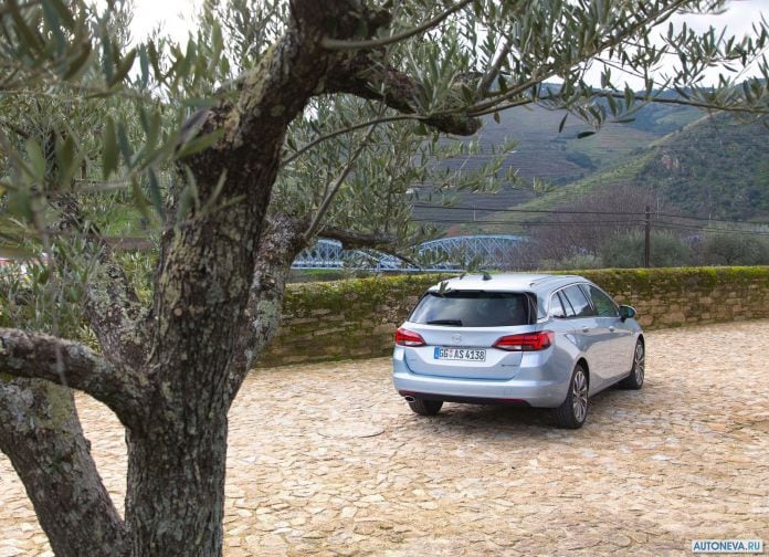 2016 Opel Astra Sports Tourer - фотография 60 из 123 2016 Opel Astra Sports Tourer - фотография 60 из 123