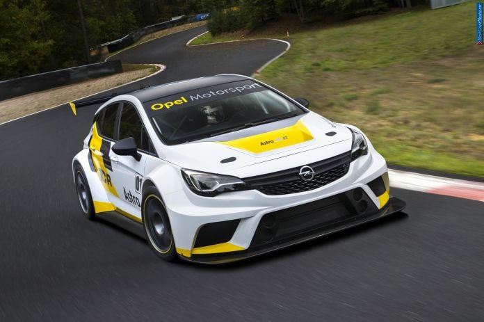2016 Opel Astra TCR - фотография 2 из 17