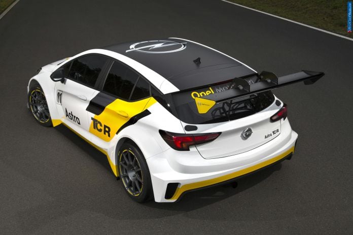2016 Opel Astra TCR - фотография 7 из 17