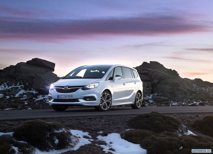 2017 Opel Zafira - фотография 2 из 82