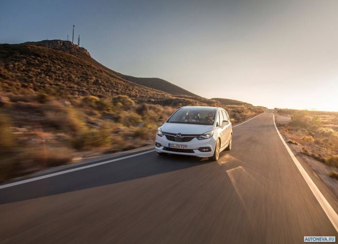 2017 Opel Zafira - фотография 7 из 82