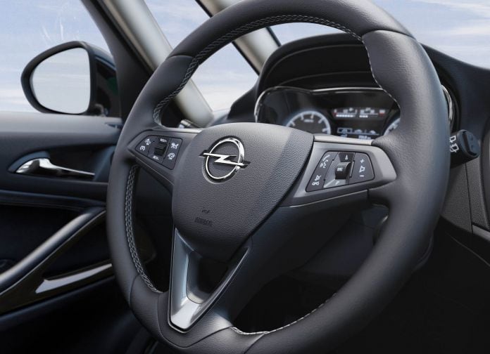 2017 Opel Zafira - фотография 57 из 82