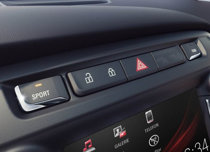 2017 Opel Zafira - фотография 62 из 82