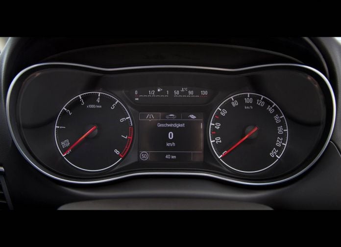 2017 Opel Zafira - фотография 73 из 82