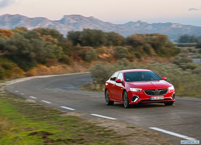 2018 Opel Insignia GSI - фотография 12 из 84