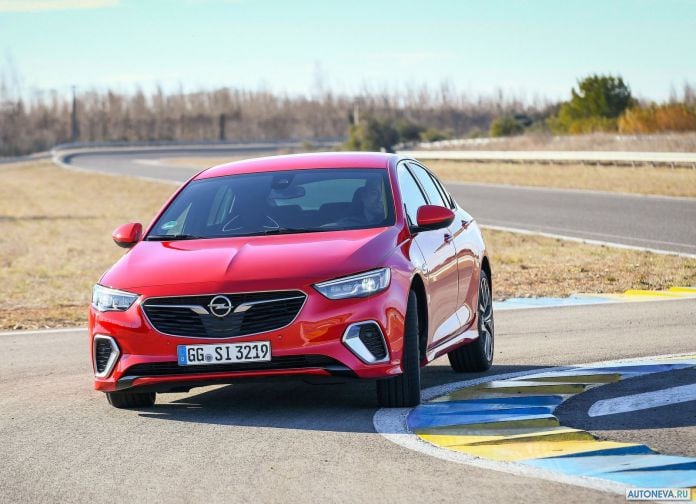2018 Opel Insignia GSI - фотография 31 из 84