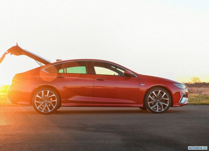 2018 Opel Insignia GSI - фотография 32 из 84