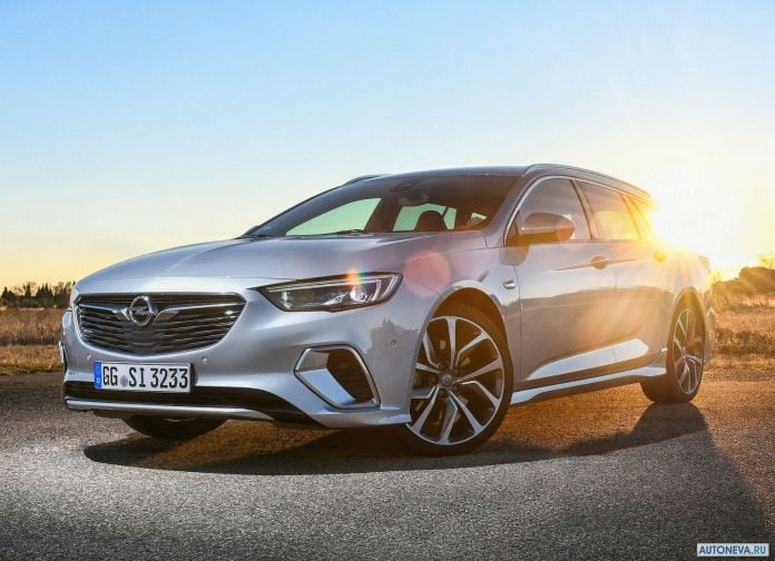 2018 Opel Insignia GSI Sports Tourer - фотография 2 из 39
