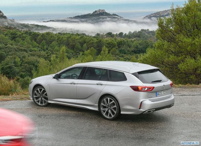 2018 Opel Insignia GSI Sports Tourer - фотография 24 из 39