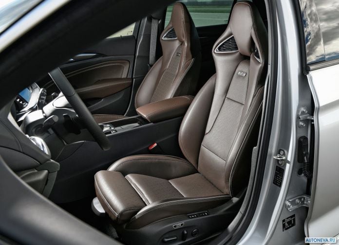 2018 Opel Insignia GSI Sports Tourer - фотография 35 из 39