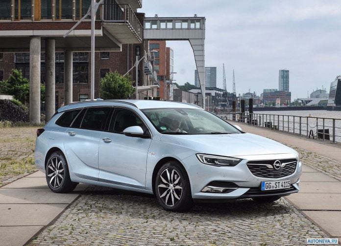 2018 Opel Insignia Sports Tourer - фотография 2 из 63
