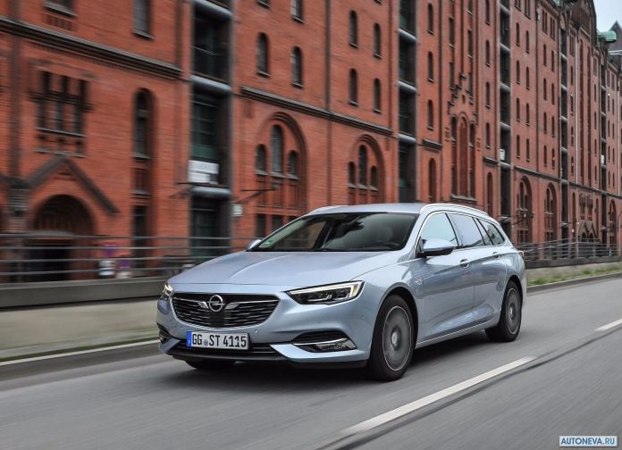 2018 Opel Insignia Sports Tourer - фотография 11 из 63