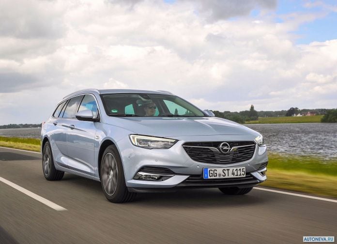 2018 Opel Insignia Sports Tourer - фотография 14 из 63