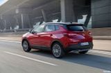 opel_2019_grandland_x_hybrid4_010.jpg