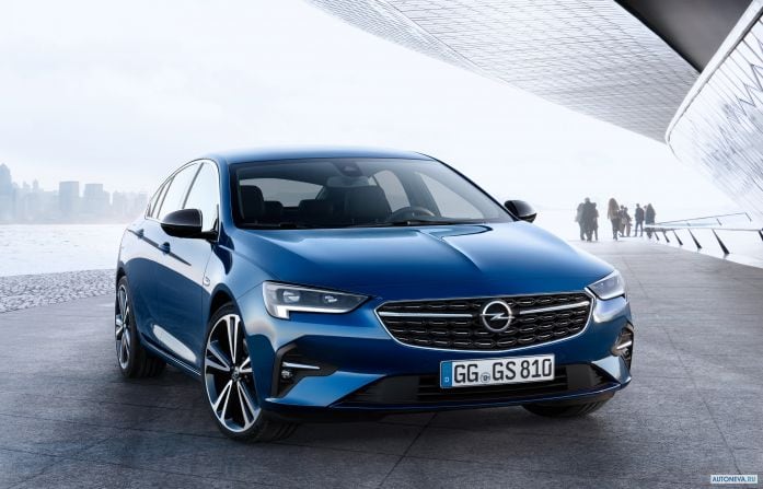 2020 Opel Insignia Grand Sport - фотография 1 из 7