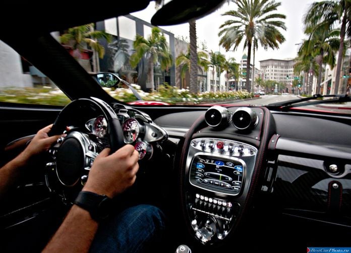 2012 Pagani Huayra - фотография 46 из 51