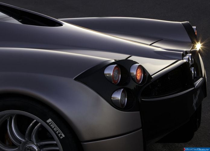 2012 Pagani Huayra - фотография 49 из 51