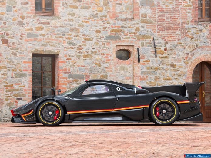 2013 Pagani Zonda Revolucion - фотография 7 из 32