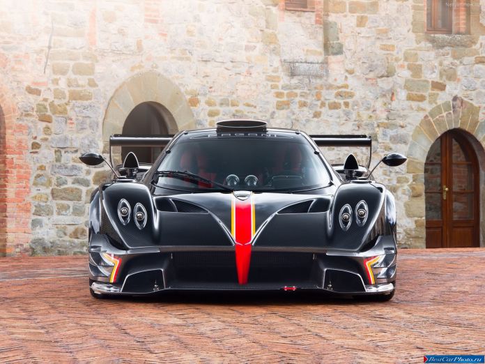 2013 Pagani Zonda Revolucion - фотография 9 из 32